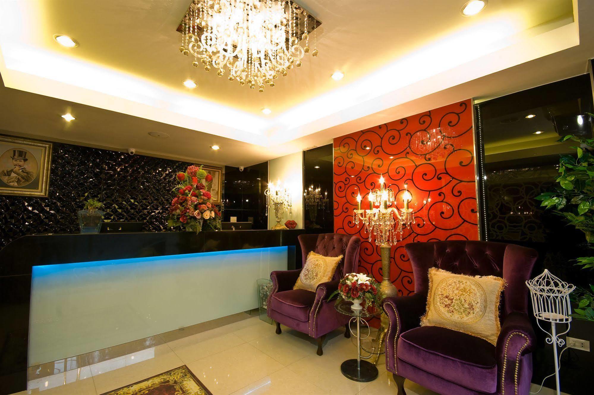 Richly Villa Банкок Екстериор снимка